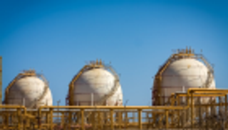 حقيقة أنباء استحواذ إيني على أصول دانة غاز الإماراتية في مصر