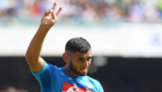 غلام يستعد لترك مكانه في نابولي لحساب جزائري جديد