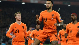 ديباي لاعب هولندا