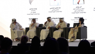 جلسة "المؤثرين في مواقع التواصل" بالقمة العالمية للتسامح 