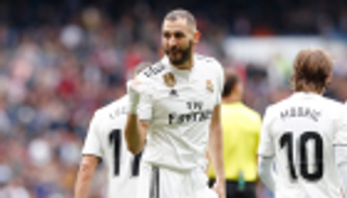 كريم بنزيمة يحصد جائزة لاعب الشهر في ريال مدريد