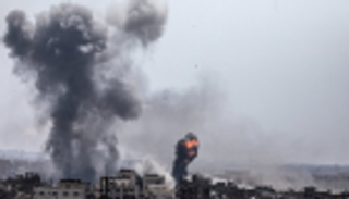 في اليوم الثاني للعدوان.. تجدد الغارات الإسرائيلية على غزة