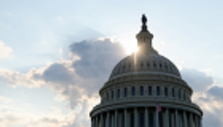 الكونجرس يبدأ أولى جلساته العلنية في "عزل ترامب"