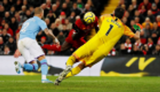 بالفيديو.. كيف احتفلت عائلة ماني بهدفه في مانشستر سيتي؟