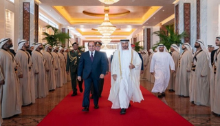 الشيخ محمد بن زايد يودع الرئيس السيسي