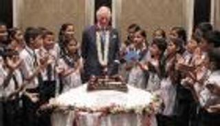 فيديو.. أطفال الهند يحتفلون بعيد ميلاد الأمير تشارلز الـ71