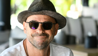 مؤسس فرقة "سيرك دو سوليي" جي لاليبرتيه