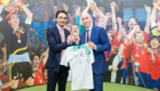 رئيس هيئة الرياضة السعودي يشكر ولي العهد على دعم الهلال