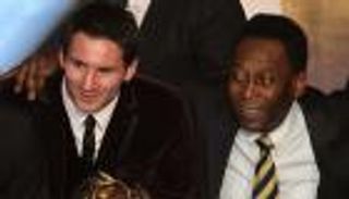 بيليه: كنت أود اللعب بجوار ميسي