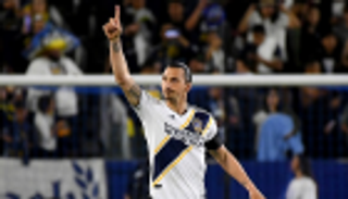 فيورنتينا يلمح لضم إبراهيموفيتش بكرة بيسبول