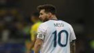 رغم محاولة أليسون.. ميسي يستهل عودته الدولية بهدف في البرازيل
