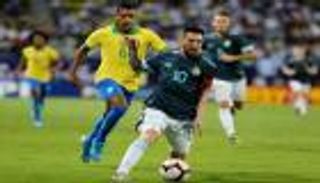 عادة ميسي تقود الأرجنتين للفوز وديا على البرازيل في الرياض
