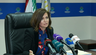 ندى بستاني وزيرة الطاقة اللبنانية - أرشيفية