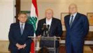 3 رؤساء وزراء لبنانيين سابقين يطالبون بترشيح الحريري للحكومة