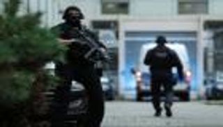 ألمانيا تعتقل "نصابا" رحلته تركيا بزعم الإرهاب