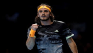 تيتيباس يقصي فيدرر ويتأهل لنهائي البطولة الختامية لأول مرة