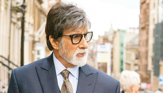 النجم الأسطوري أميتاب باتشان