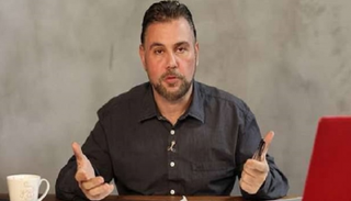 مراد مراد أوغلو الخبير الاقتصادي