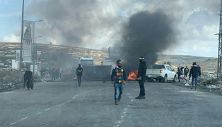 جانب من المواجهات اليوم في الضفة الغربية