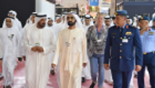 محمد بن راشد يتفقد استعدادات "دبي الدولي للطيران 2019"