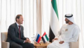 محمد بن زايد يستقبل عددا من المسؤولين المشاركين بمعرض دبي للطيران 2019