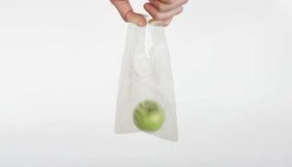 البلاستيك الحيوي الجديد يحافظ على البيئة - أرشيفية