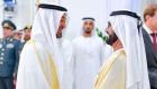محمد بن راشد ومحمد بن زايد يشهدان عرضا جويا في "دبي للطيران"