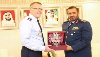 الإمارات تبحث علاقات الصداقة مع الناتو وأمريكا