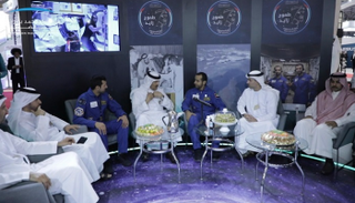 معرض دبي للطيران يشهد حضور رائدي الفضاء الإماراتيين
