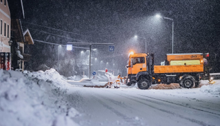 الثلوج ملأت شوارع النمسا بعد موجة أمطار غزيرة