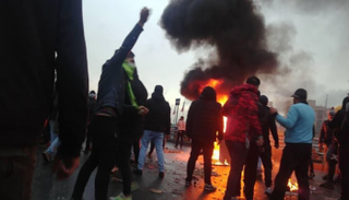 احتجاجات بسبب غلاء سعر البنزين في إيران