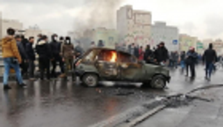 200 قتيل بـ"ثورة البنزين".. ومطالبات بتدخل أممي لكبح دموية نظام إيران