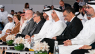 محمد بن زايد يحضر منتدى "بلوغ الميل الأخير" في أبوظبي