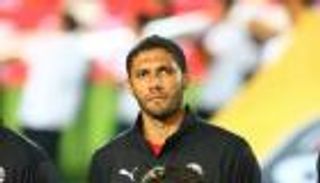 مدرب مصر السابق يعترف بصعوبة موقف النني في المنتخب