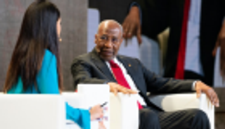 أوغندا تسعى لخلق أكثر من 600 ألف وظيفة سنويا