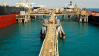 الاحتجاجات توقف شحن البضائع في ثاني أهم ميناء عراقي