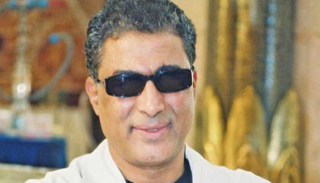 الفنان الراحل أحمد زكي 