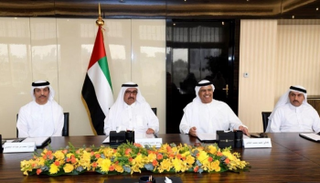 الشيخ حمدان بن راشد آل مكتوم يترأس اجتماع "الاتحادية للضرائب"