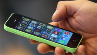 منظمات حقوقية دولية تعرب عن قلقها إزاء قطع الإنترنت في إيران