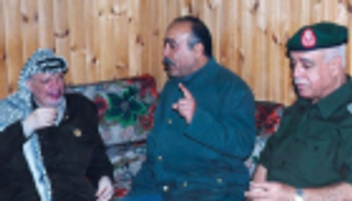 الفلسطيني فؤاد الشوبكي.. رفيق عرفات وشيخ الأسرى