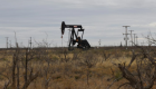 برنت يفقد 3.8% خلال جلستين.. خسائر النفط مستمرة