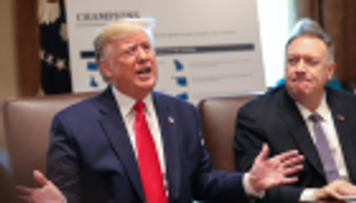 مجلة أمريكية: بومبيو يبحث عن "خروج آمن" من إدارة ترامب