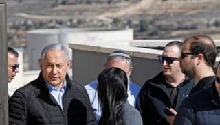 نتنياهو في إحدى المستوطنات الإسرائيلية