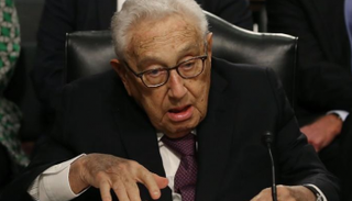 هنري كيسنجر وزير الخارجية الأمريكي الأسبق