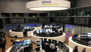 تراجع أسهم أوروبا بفعل تنامي مخاوف التجارة مجددا