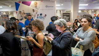 ملتقى توظيف بمدينة لوس أنجلوس - رويترز