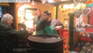 أسواق عيد الميلاد في فيينا.. لعب وحب وتسوق