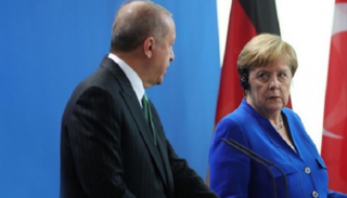 المستشارة الألمانية أنجيلا ميركل والرئيس التركي رجب طيب أردوغان