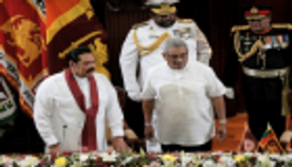 حكومة مؤقتة بسريلانكا تؤدي اليمين الدستورية.. وحقيبة "الدفاع" شاغرة