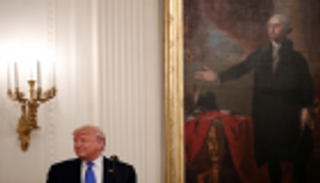 ترامب يطالب بمحاكمة حول "عزله" في مجلس الشيوخ